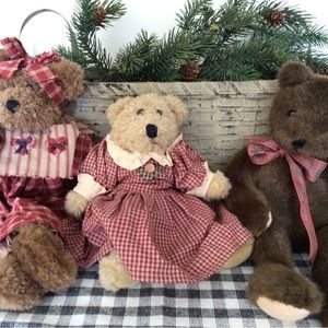 Three Boyd’s Bears